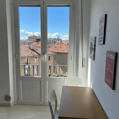 Casa Luna - Metro Argonne Апартаменты